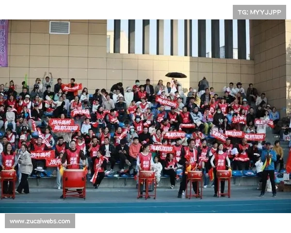 海曙区足球联赛古林镇3-0南门街道夺冠，年轻队员显体能优势